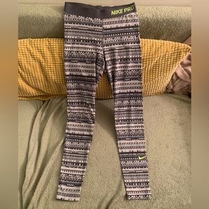 Nike pro leggings